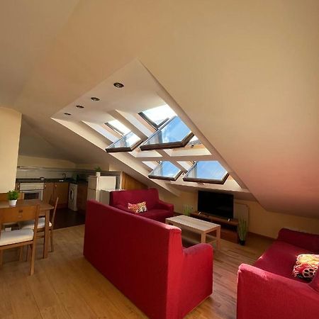 Apartamentosarturo Llanes Laplaza Atico Centrico Bagian luar foto