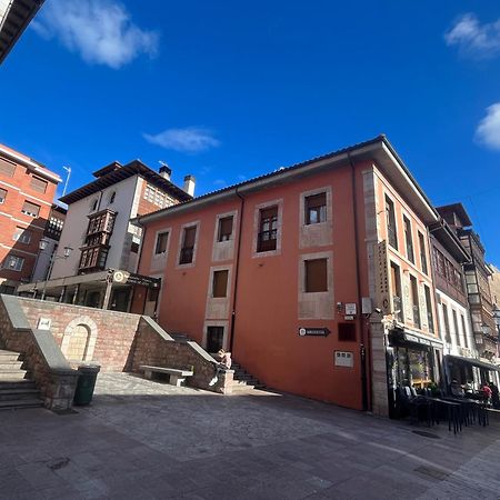 Apartamentosarturo Llanes Laplaza Atico Centrico Bagian luar foto