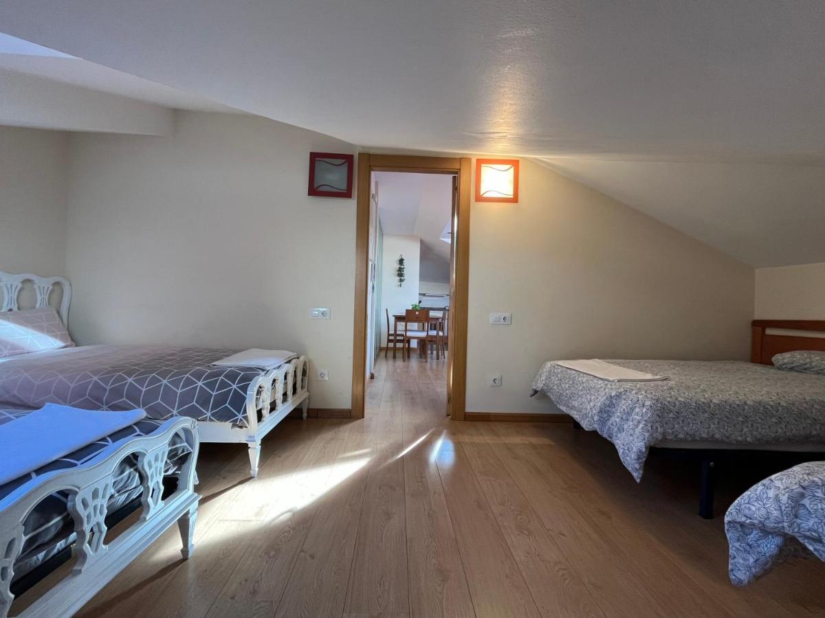 Apartamentosarturo Llanes Laplaza Atico Centrico Bagian luar foto