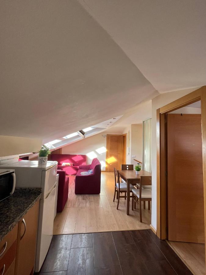 Apartamentosarturo Llanes Laplaza Atico Centrico Bagian luar foto